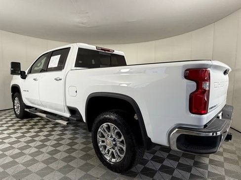 Used 2024 Chevrolet Silverado 2500 LTZ w/ LTZ Convenience Package image 4