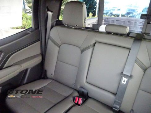 New 2026 Chevrolet Colorado ZR2 image 15