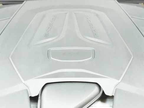 New 2026 Porsche Cayenne image 30