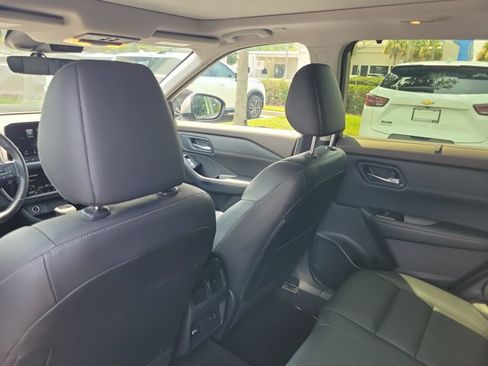 Used 2023 Nissan Rogue SL w/ SL Premium Package AWD/4WD image 13