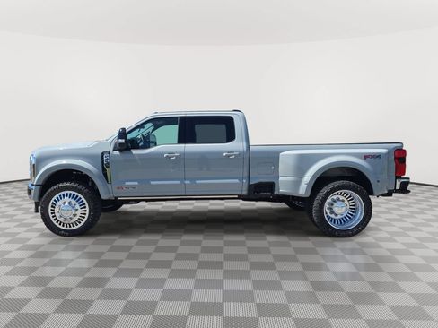 Used 2026 Ford F450 Lariat w/ Lariat Ultimate Package AWD/4WD image 4