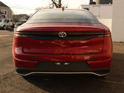 Used 2024 Toyota Crown image 6