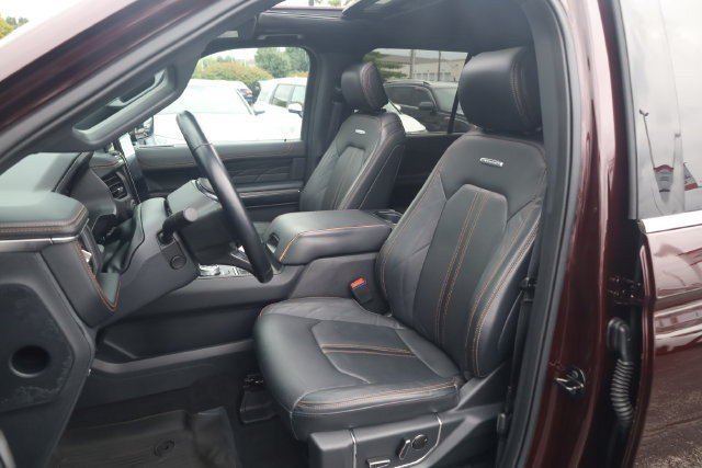 Used 2024 Ford Expedition Max Platinum AWD/4WD image 21