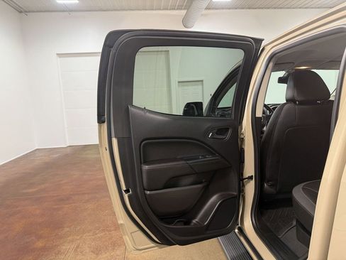 Used 2022 GMC Canyon AT4 image 49