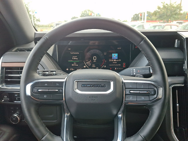 Used 2025 GMC Yukon Denali AWD/4WD image 19