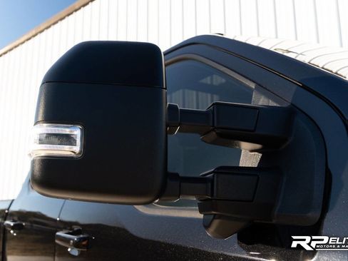 Used 2023 Ford F450 Lariat w/ FX4 Off-Road Package image 11