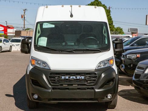 Used 2025 RAM ProMaster 3500 w/ Convenience Group FWD image 3