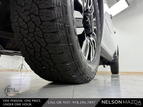 Used 2024 GMC Sierra 3500 Denali w/ Denali Reserve Package AWD/4WD image 10