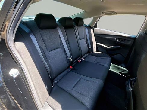 Used 2025 Honda Accord SE image 19