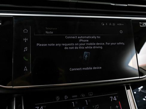 Used 2023 Audi Q8 Premium Plus w/ Premium Plus Package image 32