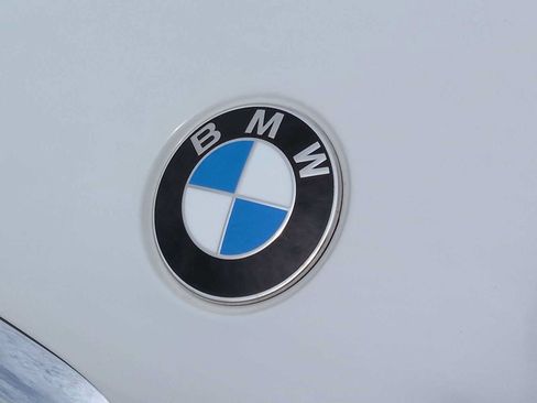 Used 2022 BMW X5 sDrive40i w/ Parking Assistance Package RWD image 11