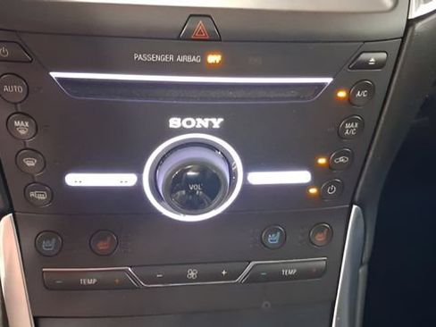 Used 2015 Ford Edge Titanium w/ Equipment Group 301A FWD image 33