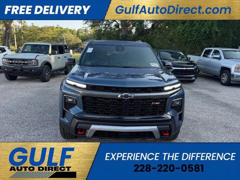 Used 2026 Chevrolet Traverse Z71 w/ Enhanced Driving Package AWD/4WD image 2