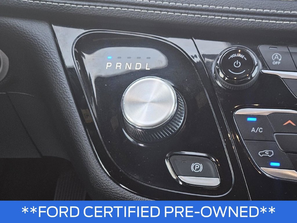 Used 2023 Chrysler Pacifica Touring FWD image 29