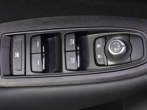 Certified 2025 Subaru Outback Premium image 23