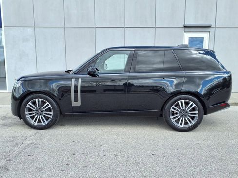 Certified 2023 Land Rover Range Rover SE AWD/4WD image 3