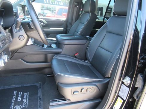 Used 2022 GMC Yukon SLT w/ SLT Luxury Package RWD image 18
