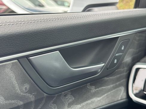 Used 2024 Audi A6 Premium Plus image 25