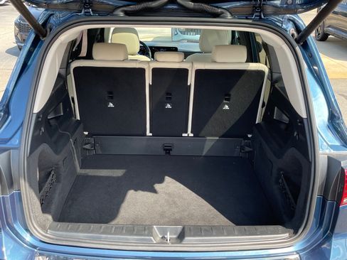 Used 2023 Mercedes-Benz GLB 250 4MATIC image 5
