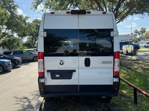 Used 2023 RAM ProMaster 2500 FWD image 3