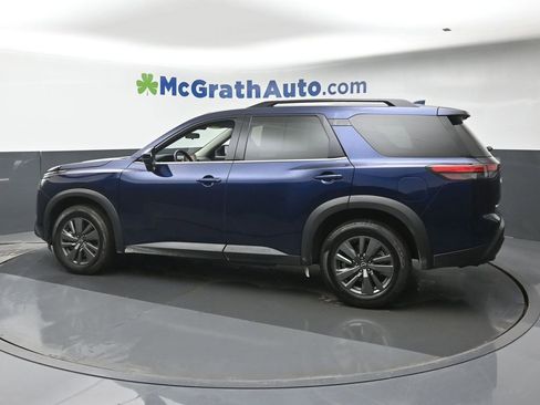 Used 2024 Nissan Pathfinder SV w/ SV Premium Package image 25