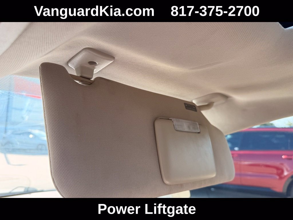 Used 2013 Ford Edge Limited FWD image 17