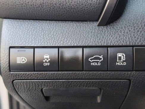 Used 2023 Toyota Camry SE w/ Protection Package (Q2) (TMS) FWD image 16