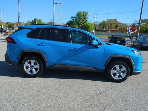 Used 2019 Toyota RAV4 XLE image 3