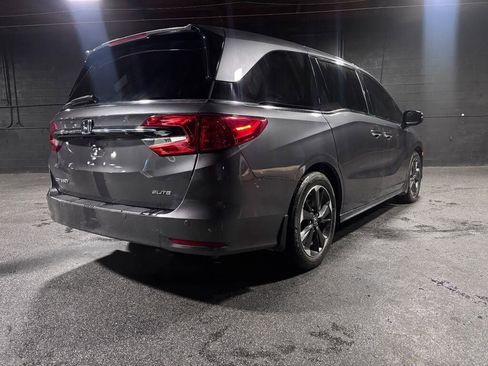 Used 2022 Honda Odyssey Elite image 5