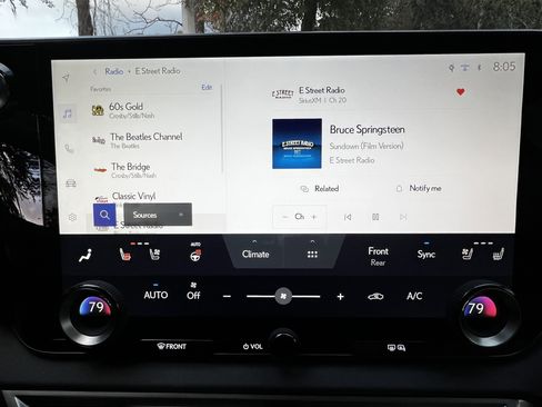 Used 2025 Lexus RX 350 image 23