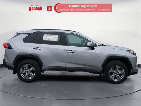 Certified 2024 Toyota RAV4 XLE w/ Convenience Package image 6