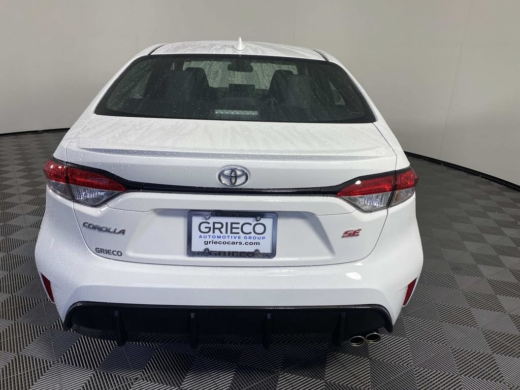 Used 2026 Toyota Corolla SE w/ SE Package FWD image 7