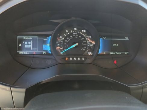 Used 2024 Ford Edge Titanium image 10