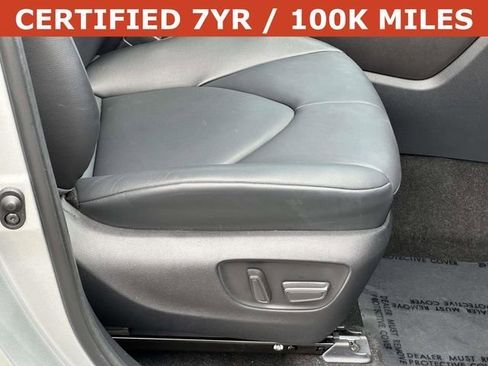 Used 2023 Toyota Highlander XLE FWD image 10