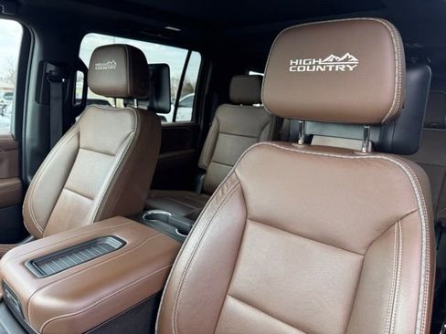 Used 2023 Chevrolet Suburban High Country w/ LPO, Illumination Package image 13