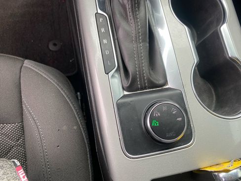 Used 2019 Chevrolet Blazer LT image 16