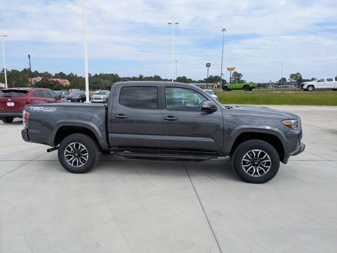 Certified 2023 Toyota Tacoma TRD Sport image 9