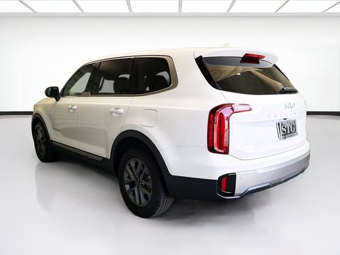 Used 2025 Kia Telluride LX FWD image 6