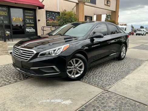 Used 2017 Hyundai Sonata SE FWD image 1