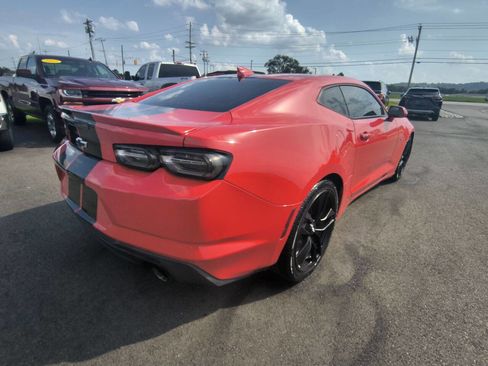 Used 2020 Chevrolet Camaro LT w/ RS Package image 5