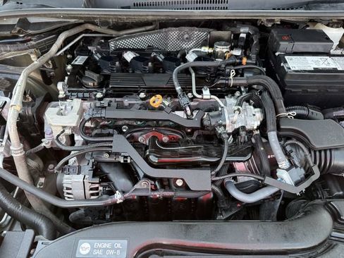 Used 2025 Toyota Corolla LE FWD image 31