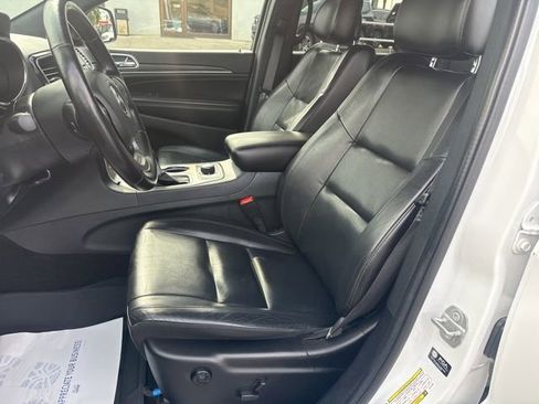 Used 2022 Jeep Grand Cherokee Limited image 26