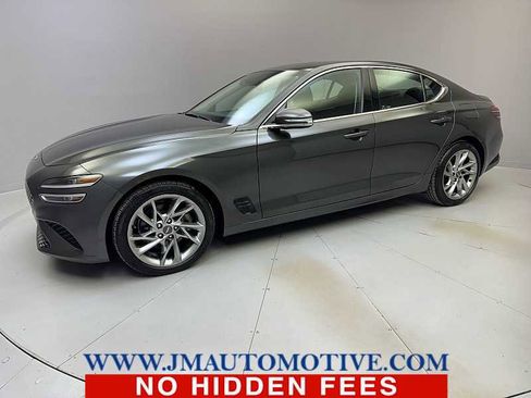 Used 2022 Genesis G70 2.0T image 1