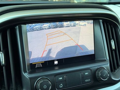 Used 2022 Chevrolet Colorado ZR2 AWD/4WD image 3