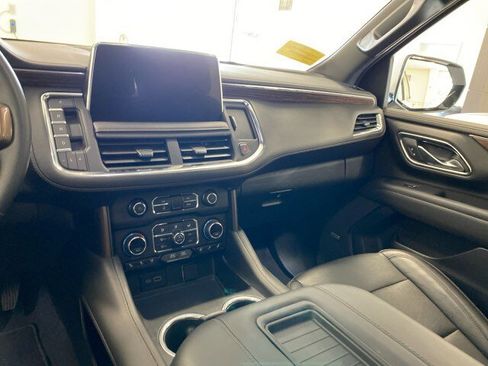 Used 2024 Chevrolet Tahoe High Country image 13