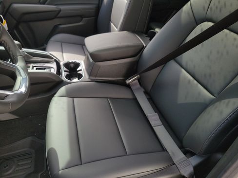 New 2026 GMC Canyon Elevation w/ Convenience Package RWD image 21