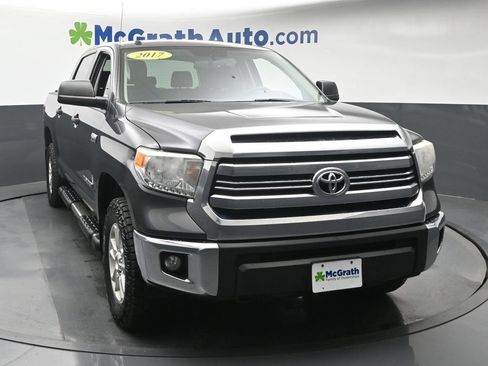 Used 2017 Toyota Tundra SR5 w/ SR5 Upgrade Package AWD/4WD image 5