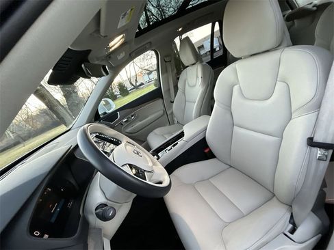 Certified 2023 Volvo XC90 T8 Plus w/ Protection Package image 15