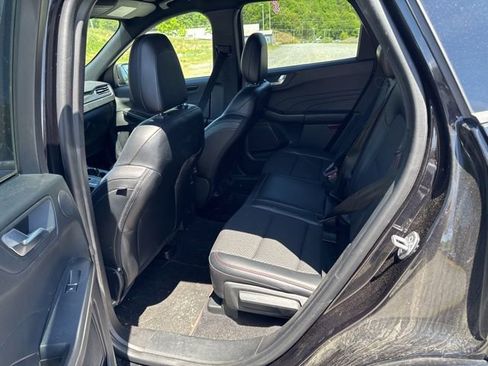 Used 2023 Ford Escape ST-Line Select w/ Tech Pack #2 AWD/4WD image 16