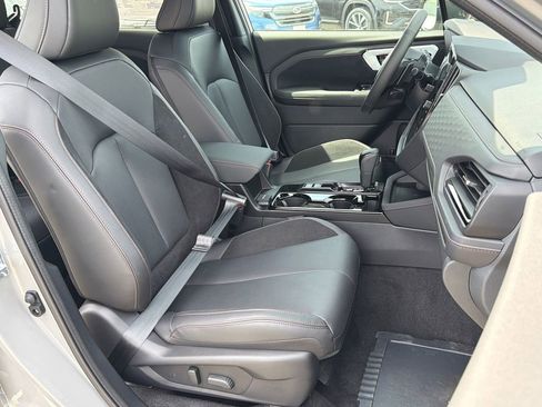 New 2026 Subaru Forester Touring AWD/4WD image 8